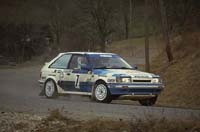 mazda_323_2